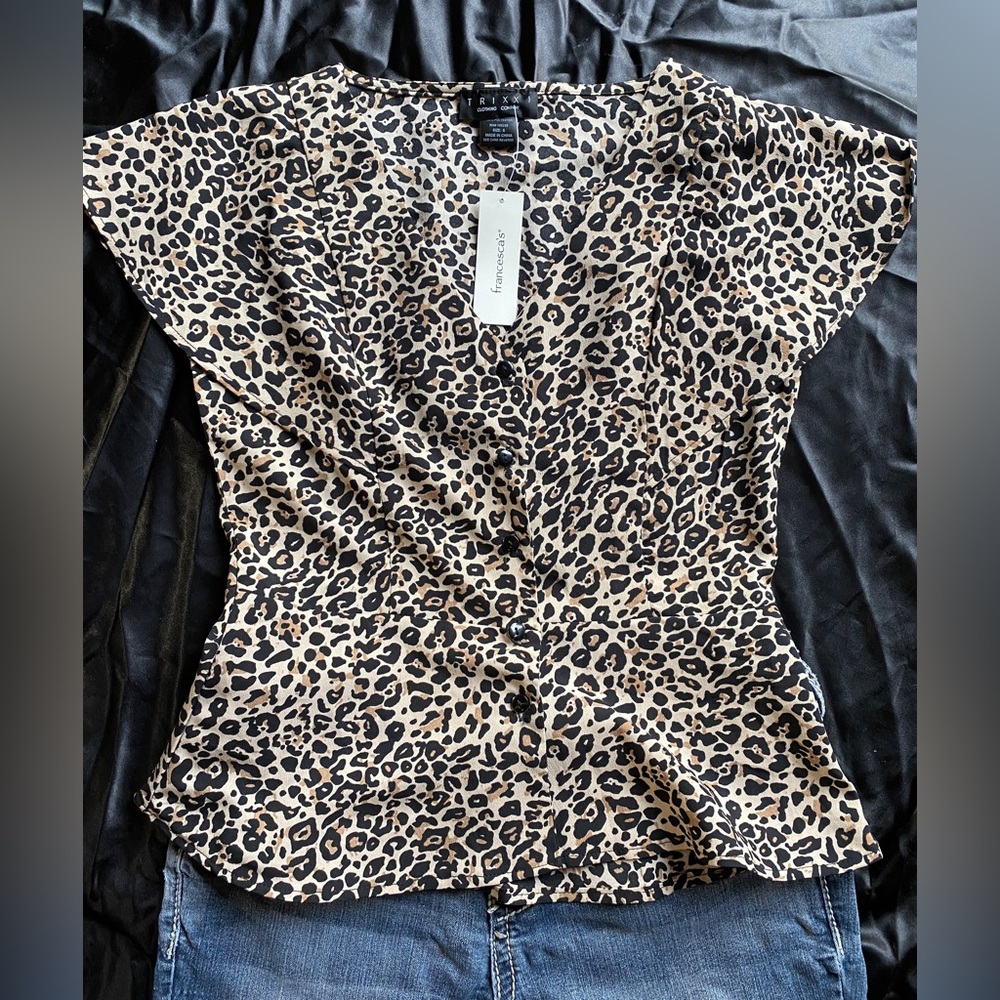 NWT Leopard print blouse